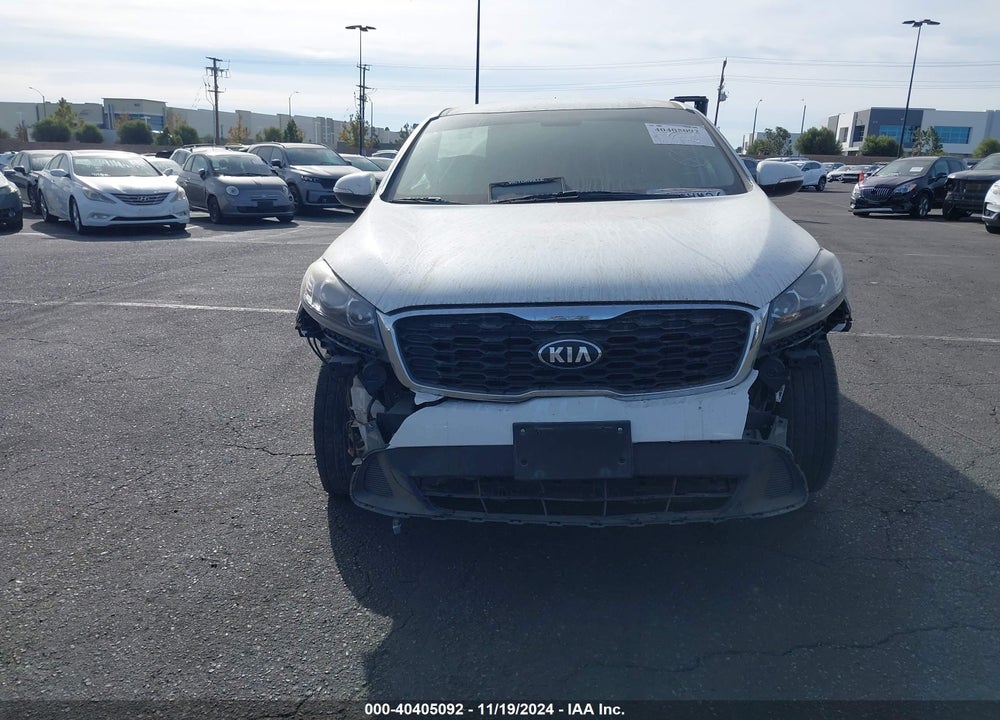 2019 KIA SORENTO 3.3L LX VIN: 5XYPG4A56KG478948