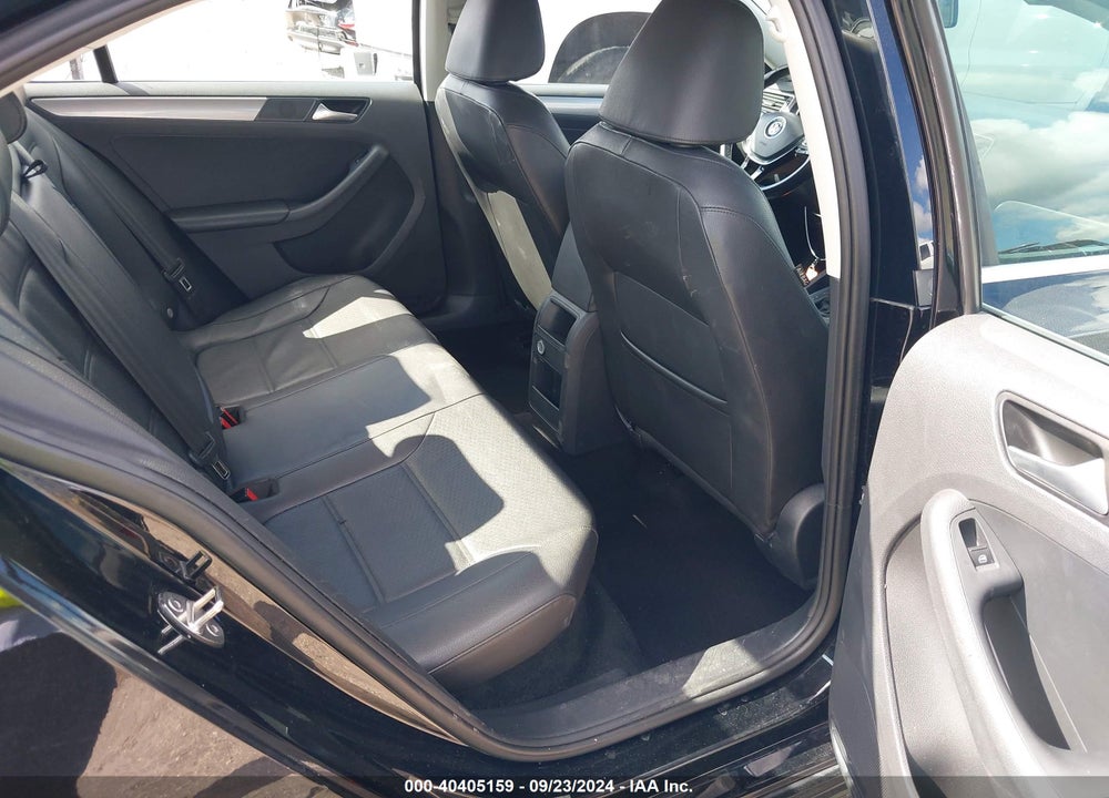 2018 VOLKSWAGEN JETTA 1.4T SE/1.4T WOLFSBURG EDITION VIN: 3VWDB7AJ3JM241901