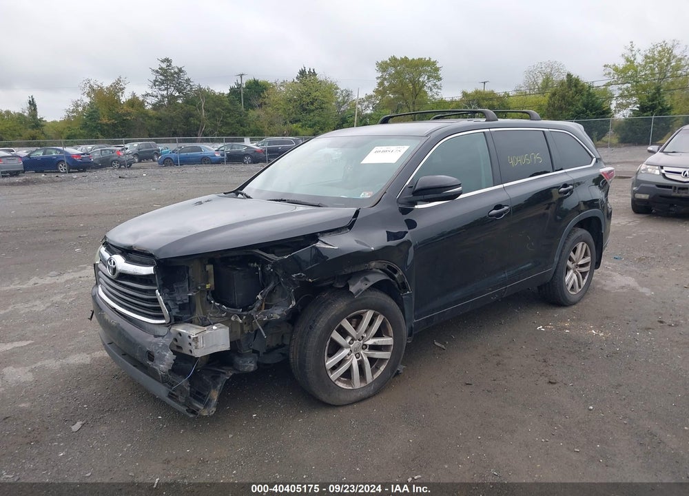 2015 TOYOTA HIGHLANDER LE V6 VIN: 5TDBKRFH5FS159493