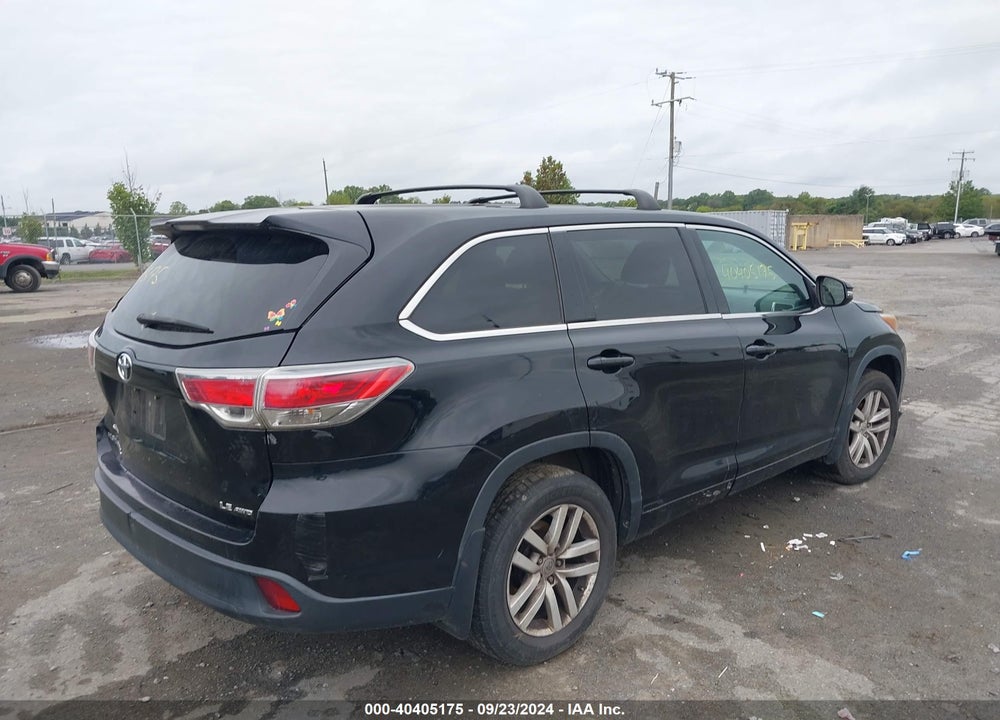 2015 TOYOTA HIGHLANDER LE V6 VIN: 5TDBKRFH5FS159493