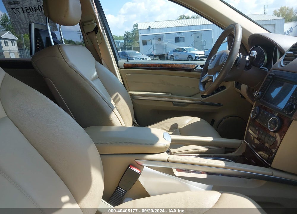2011 MERCEDES-BENZ GL 450 4MATIC VIN: 4JGBF7BE6BA727922