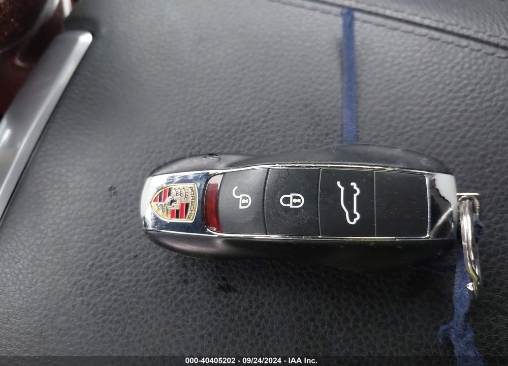 2014 PORSCHE CAYENNE PLATINUM EDITION VIN: WP1AA2A2XELA90260