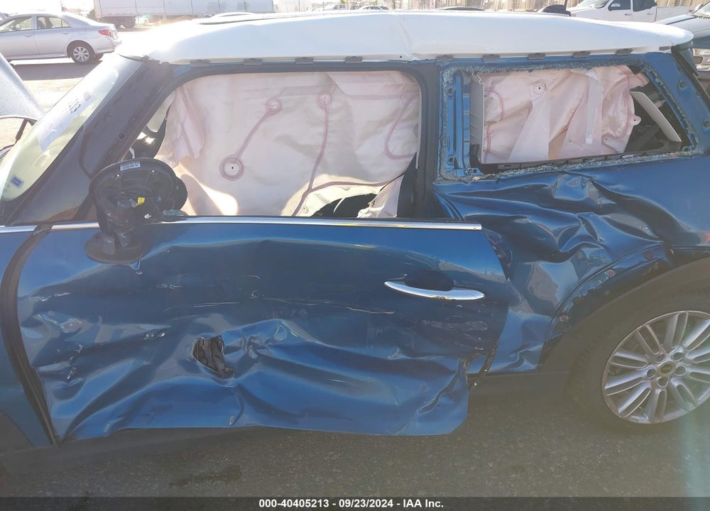 2024 MINI SE HARDTOP COOPER VIN: WMW13DJ04R2V89974