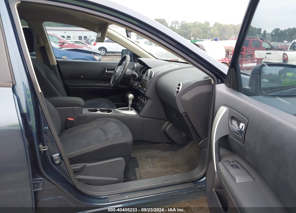 2015 NISSAN ROGUE SELECT S VIN: JN8AS5MVXFW250423