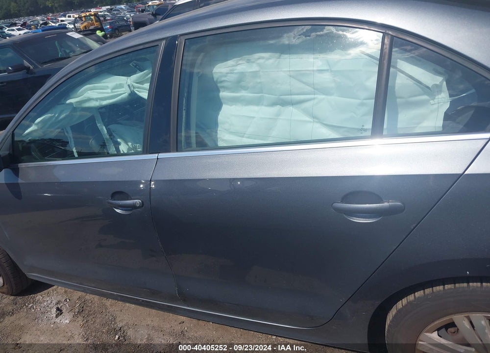 2017 VOLKSWAGEN JETTA 1.4T S VIN: 3VW2B7AJ5HM251671