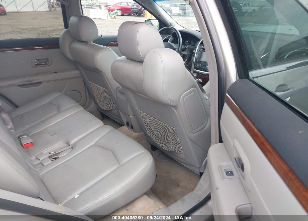 2007 CADILLAC SRX V8 VIN: 1GYEE63A070141606