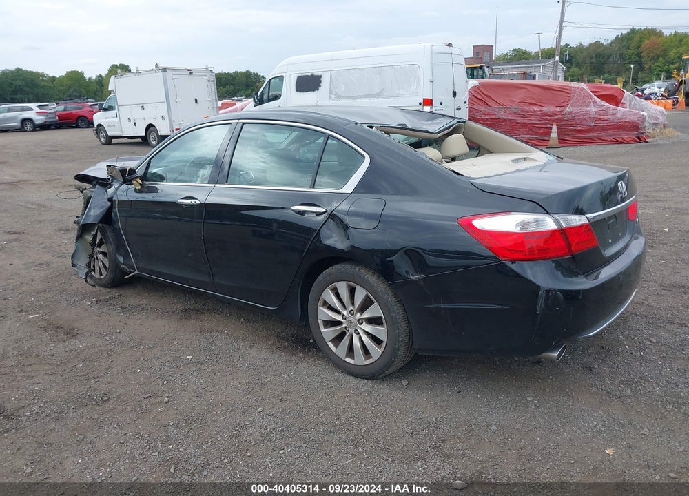 2015 HONDA ACCORD VIN: 1HGCR3F80FA023798