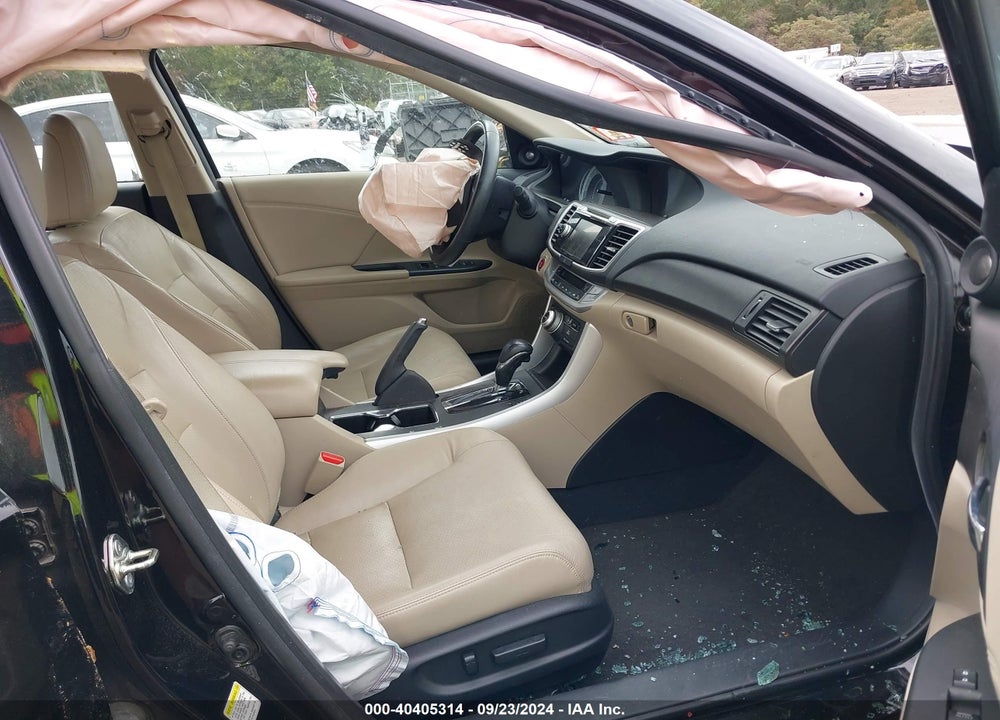 2015 HONDA ACCORD VIN: 1HGCR3F80FA023798