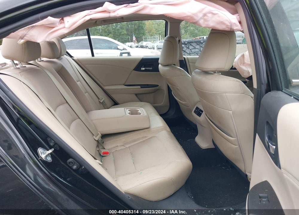 2015 HONDA ACCORD VIN: 1HGCR3F80FA023798