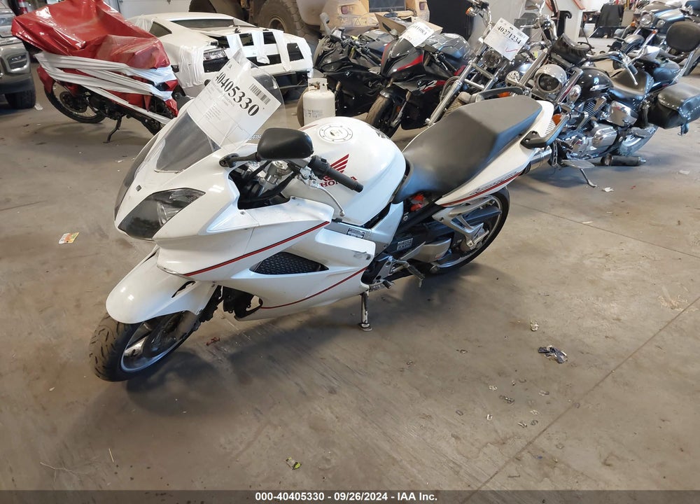 2006 HONDA VFR800 VIN: JH2RC46106M800411