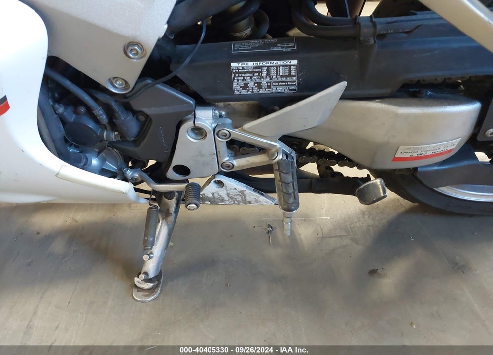2006 HONDA VFR800 VIN: JH2RC46106M800411