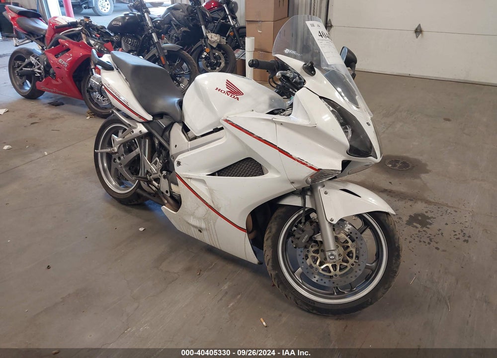 2006 HONDA VFR800 VIN: JH2RC46106M800411