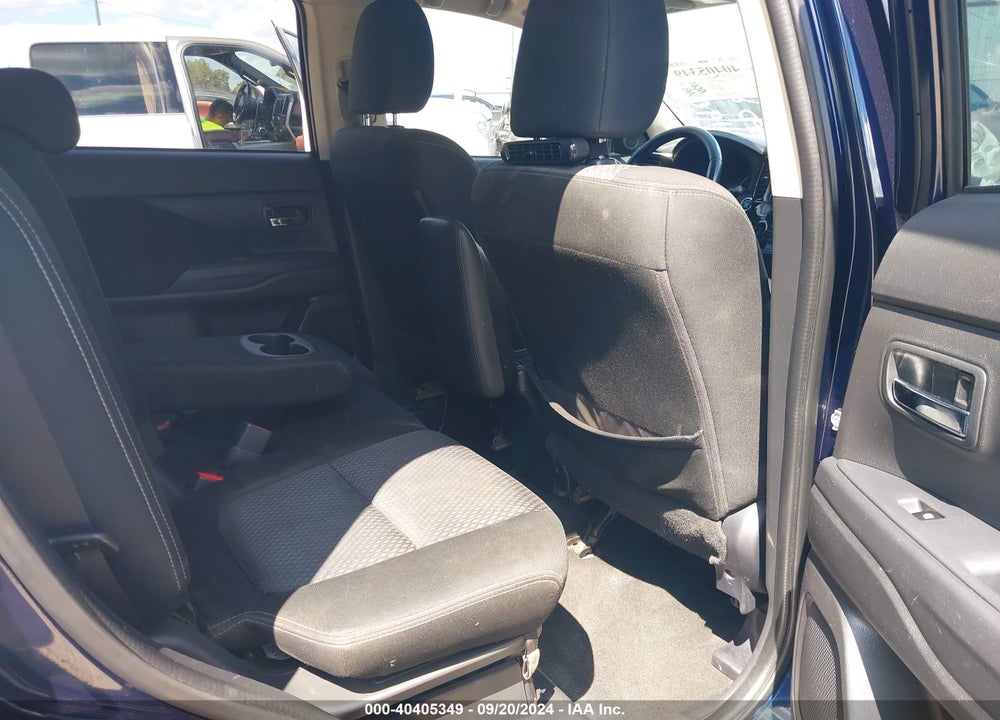 2017 MITSUBISHI OUTLANDER SE VIN: JA4AD3A37HZ064900