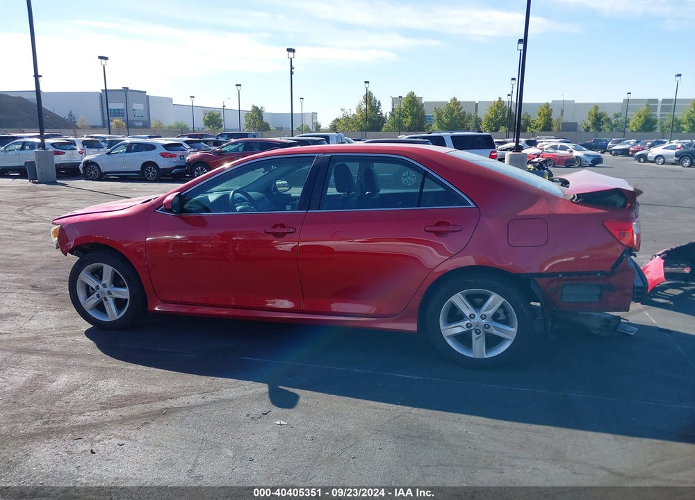 2014 TOYOTA CAMRY SE VIN: 4T1BF1FK2EU801899