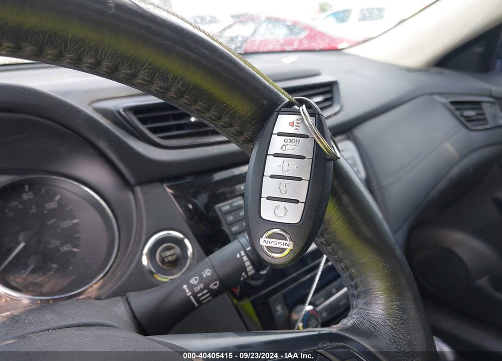 2017 NISSAN ROGUE SL VIN: 5N1AT2MV0HC889210