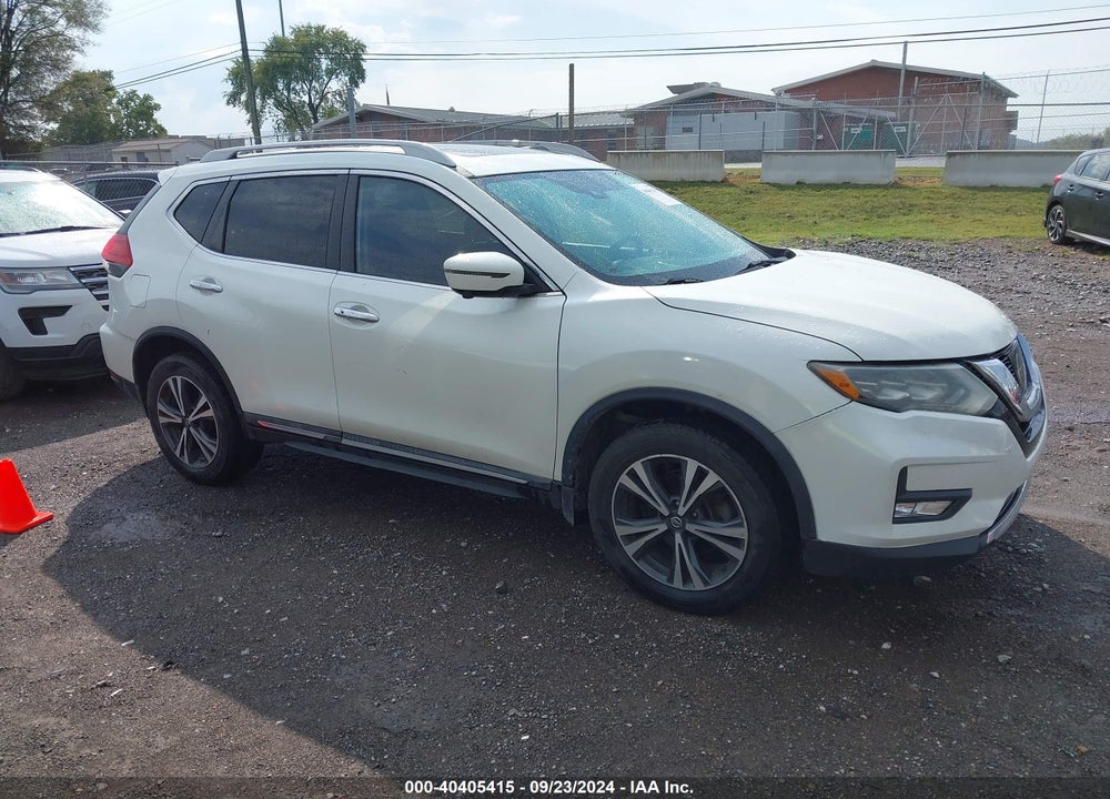 2017 NISSAN ROGUE SL VIN: 5N1AT2MV0HC889210