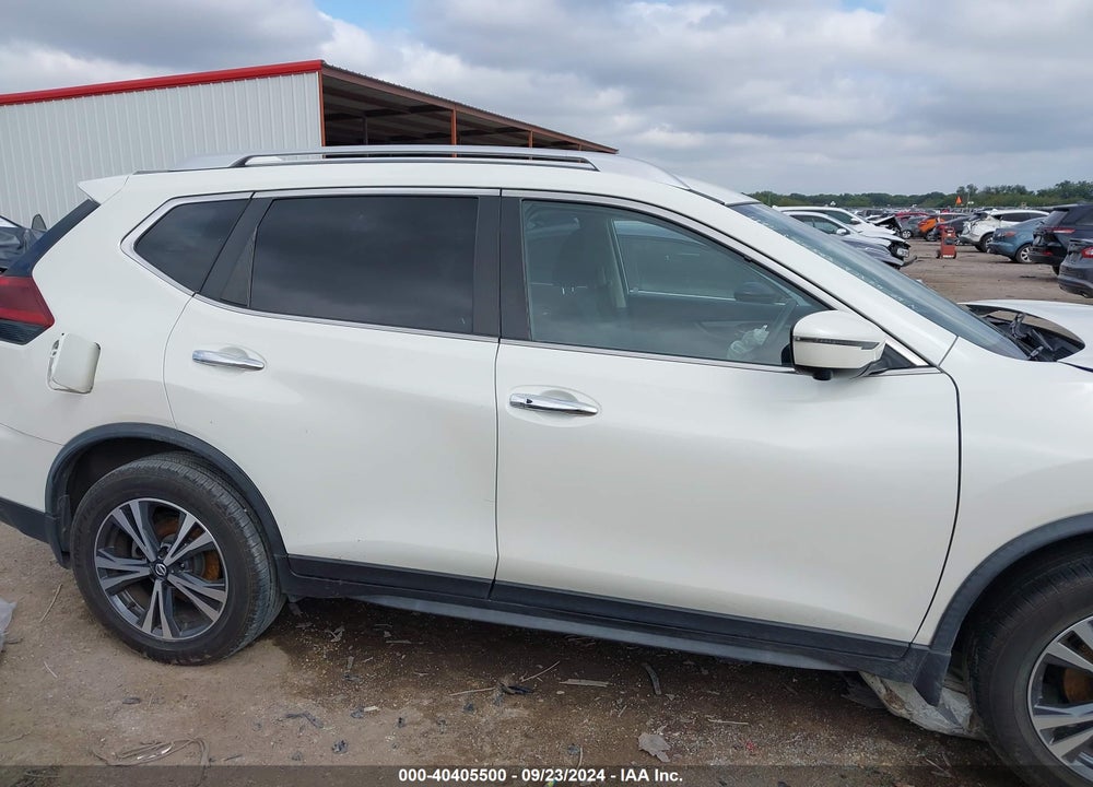 2019 NISSAN ROGUE SV VIN: JN8AT2MV8KW397412