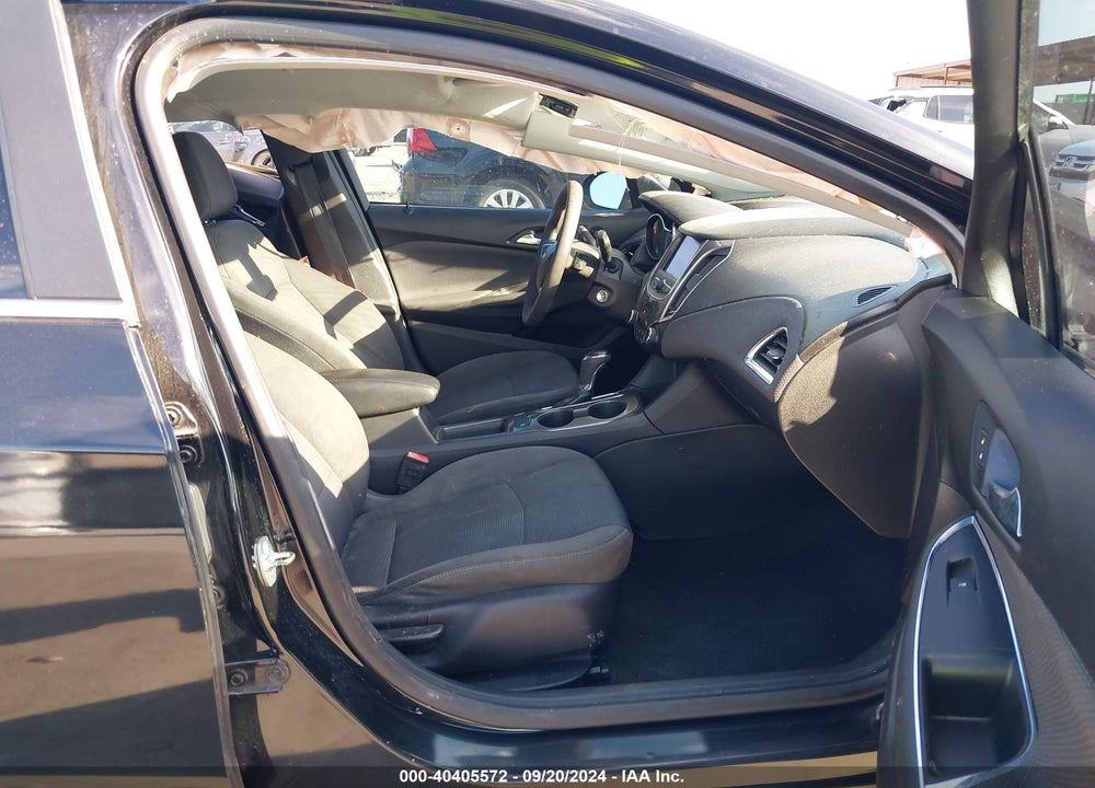 2019 CHEVROLET CRUZE LT VIN: 1G1BE5SM7K7115768