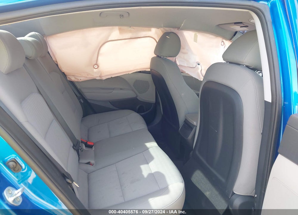 2017 HYUNDAI ELANTRA SE VIN: 5NPD74LF6HH101899