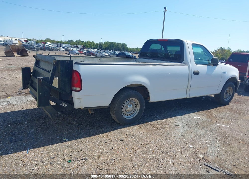 1998 FORD F-150 STANDARD/XL/XLT VIN: 1FTZF1724WNB18647