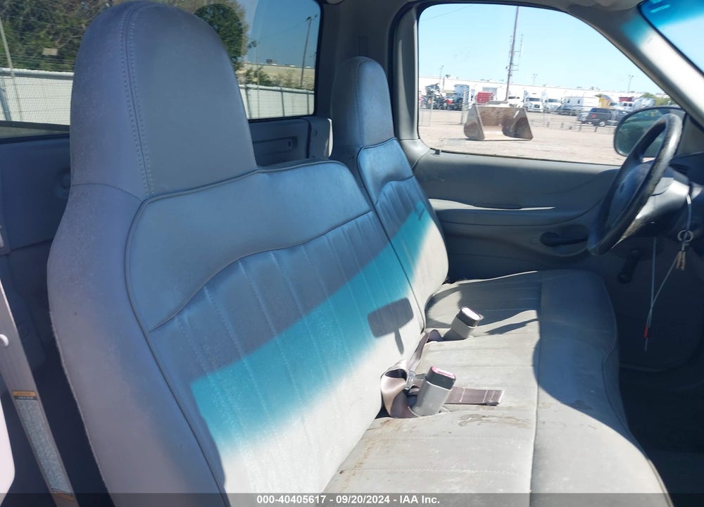 1998 FORD F-150 STANDARD/XL/XLT VIN: 1FTZF1724WNB18647