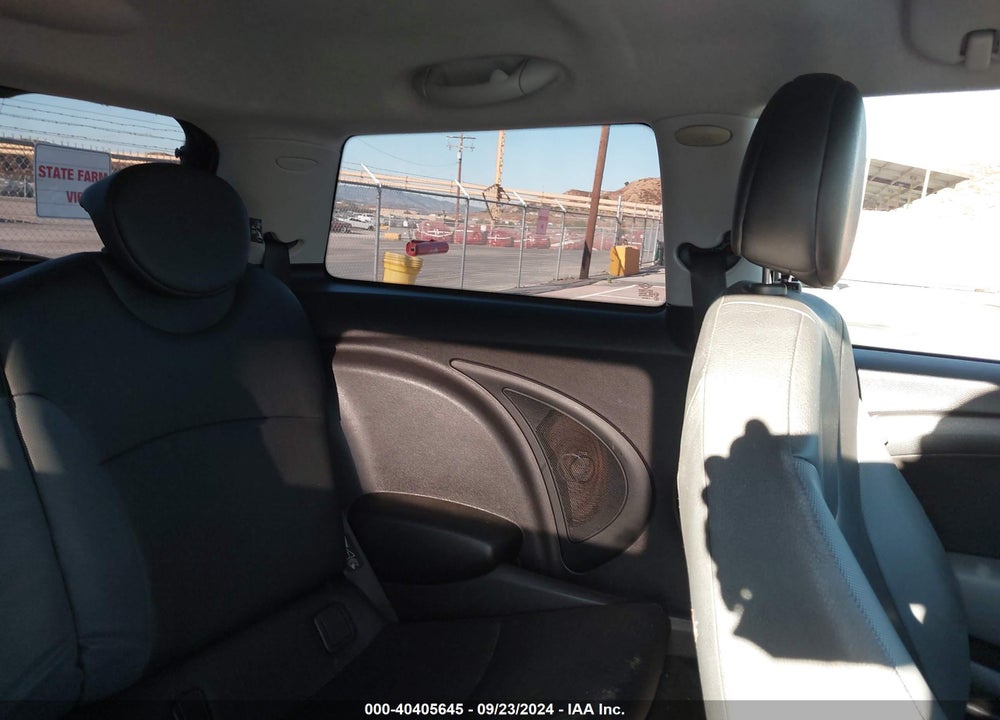 2008 MINI COOPER VIN: WMWMF33588TT67311