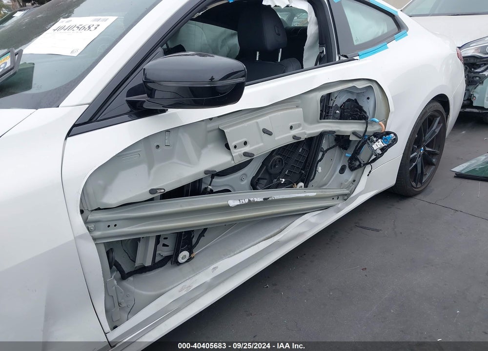 2021 BMW M440I VIN: WBA13AR00MCG27404