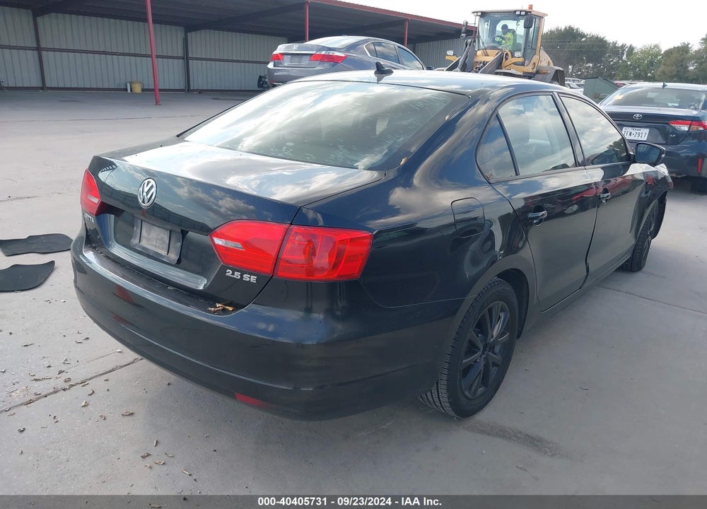 2012 VOLKSWAGEN JETTA 2.5L SE VIN: 3VWDX7AJ9CM418522