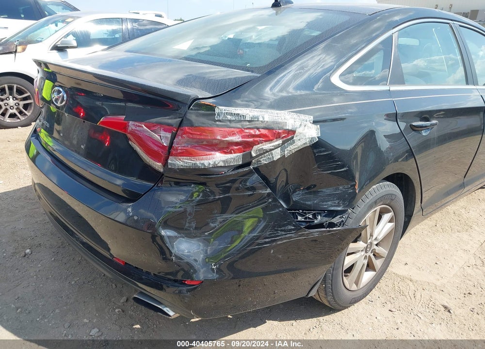 2015 HYUNDAI SONATA SE VIN: 5NPE24AF8FH208553