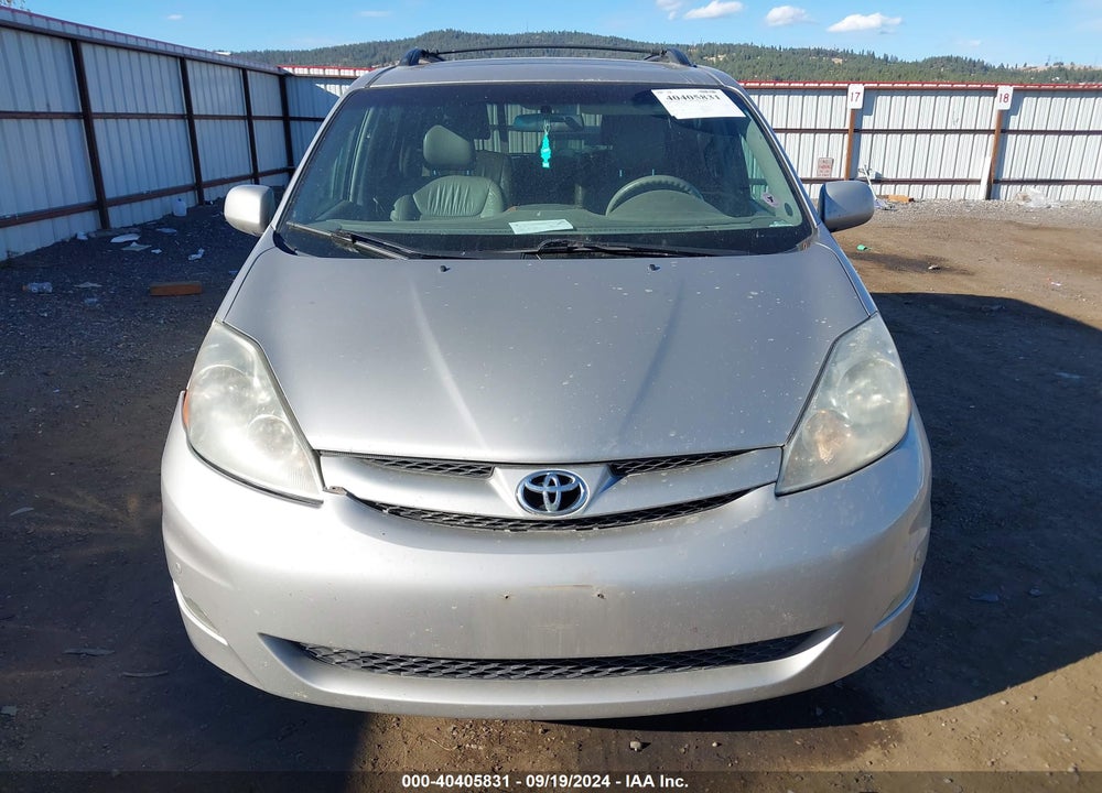 2010 TOYOTA SIENNA XLE VIN: 5TDDK4CC4AS028973