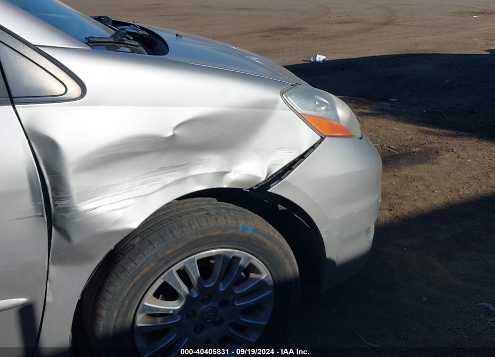 2010 TOYOTA SIENNA XLE VIN: 5TDDK4CC4AS028973