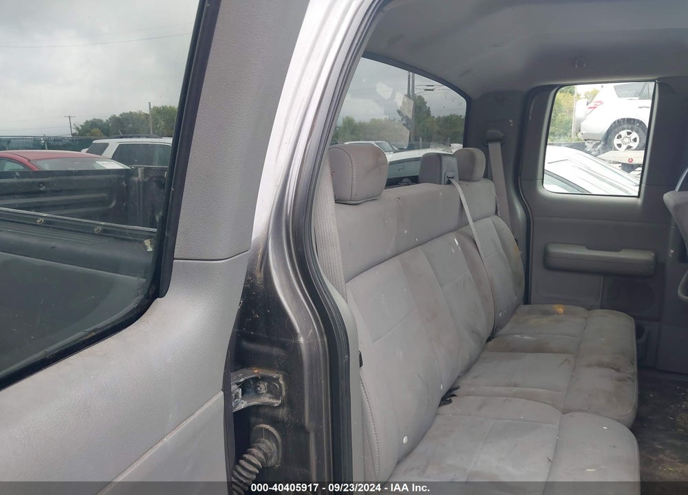 2006 FORD F-150 STX/XL/XLT VIN: 1FTRX12W56KB37085