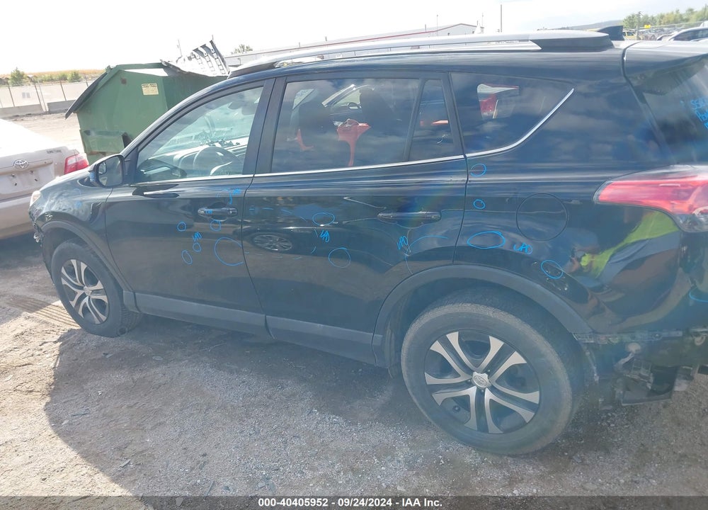 2018 TOYOTA RAV4 LE VIN: 2T3BFREV3JW805956