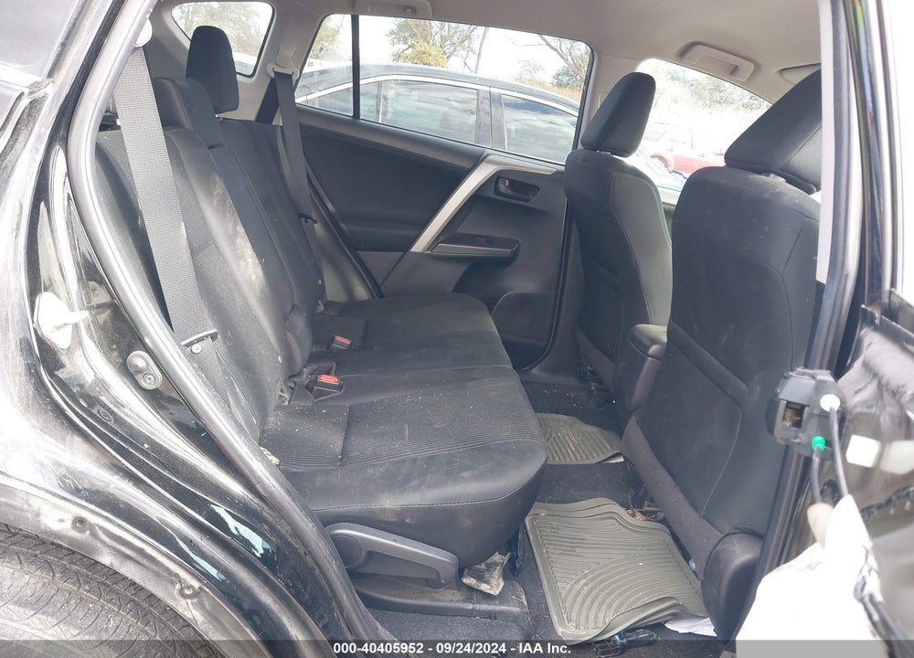 2018 TOYOTA RAV4 LE VIN: 2T3BFREV3JW805956
