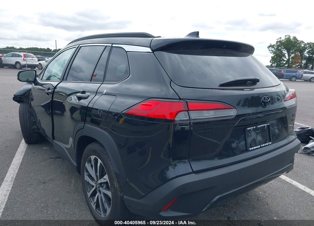 2022 TOYOTA COROLLA CROSS XLE VIN: 7MUDAABG1NV038362