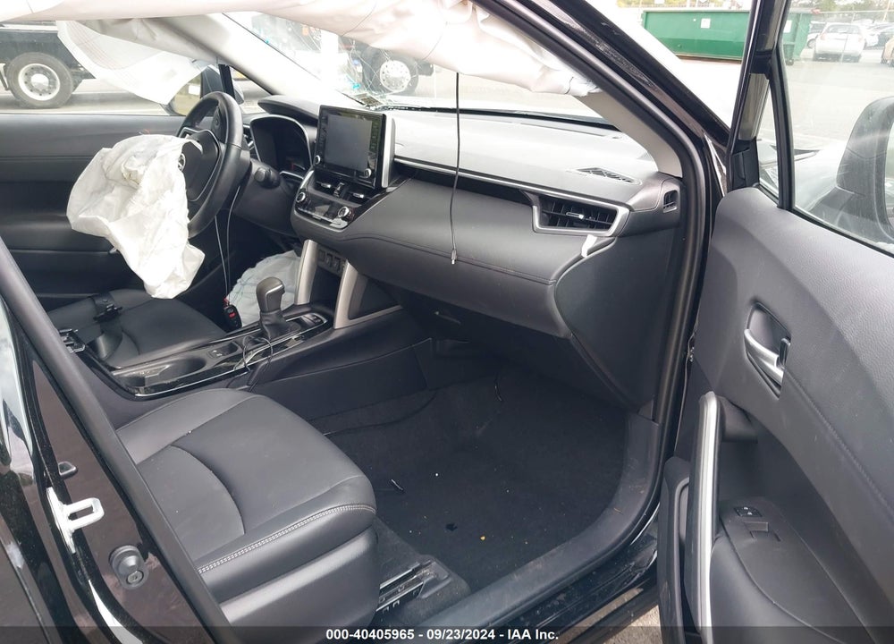 2022 TOYOTA COROLLA CROSS XLE VIN: 7MUDAABG1NV038362