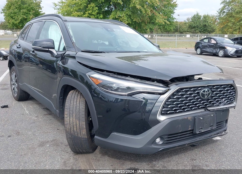 2022 TOYOTA COROLLA CROSS XLE VIN: 7MUDAABG1NV038362