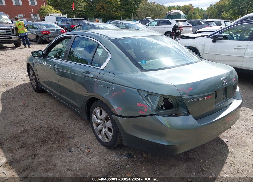 2010 HONDA ACCORD 2.4 EX VIN: 1HGCP2F77AA020526
