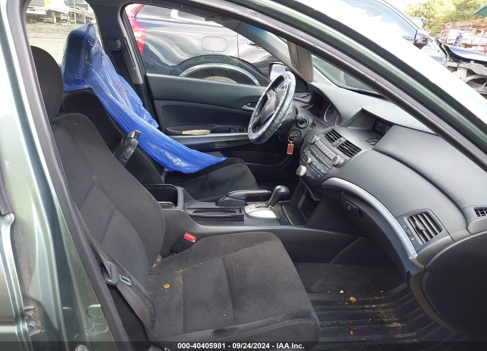 2010 HONDA ACCORD 2.4 EX VIN: 1HGCP2F77AA020526