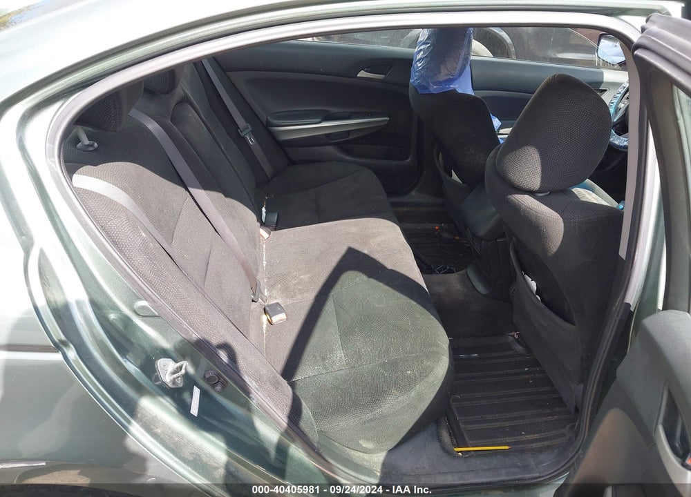 2010 HONDA ACCORD 2.4 EX VIN: 1HGCP2F77AA020526
