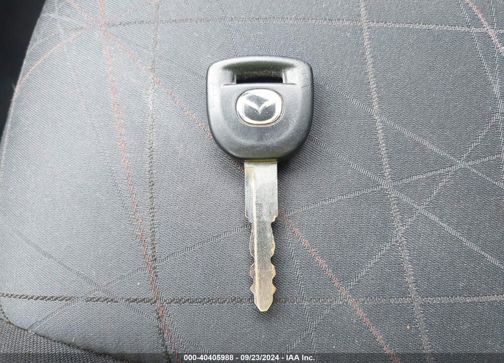 2012 MAZDA 2 SPORT VIN: JM1DE1KZ0C0141143