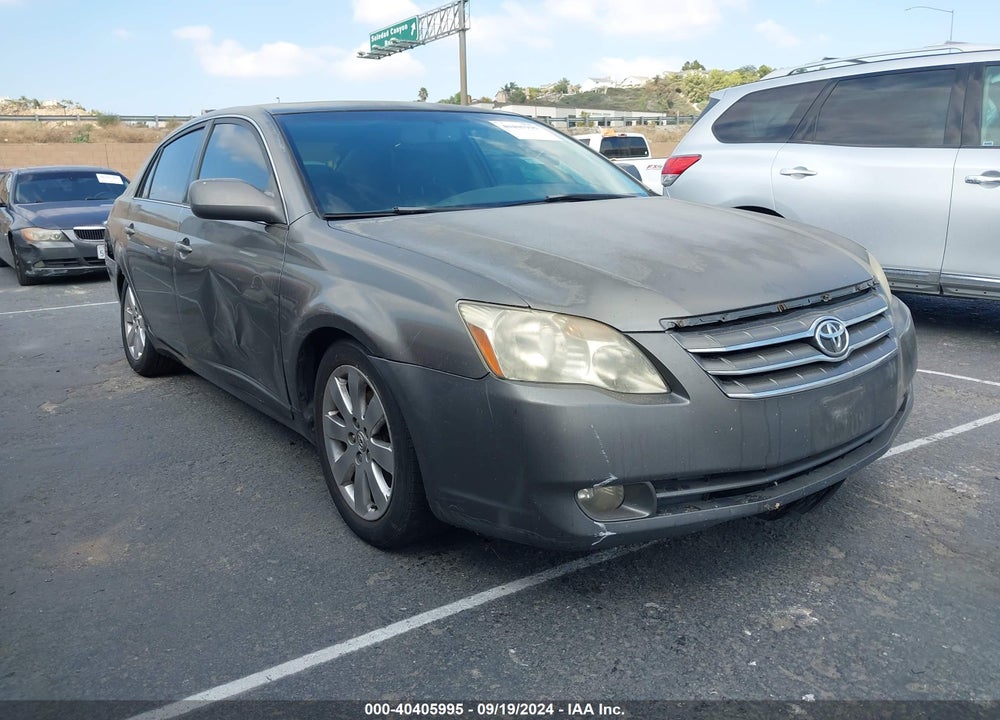2005 TOYOTA AVALON XLS VIN: 4T1BK36B45U055947