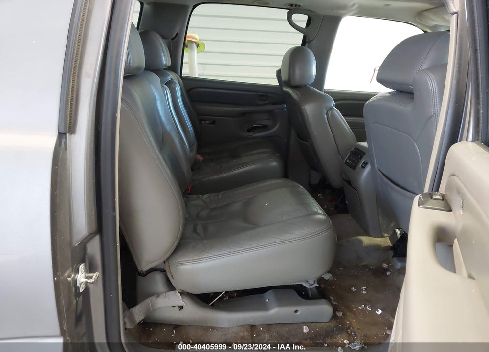 2005 GMC YUKON XL 1500 DENALI VIN: 1GKFK66U75J233400