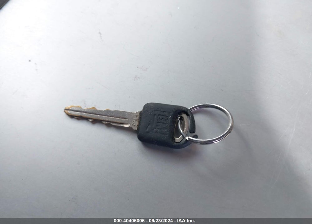 2004 CHEVROLET VENTURE PLUS VIN: 1GNDU03E44D258346