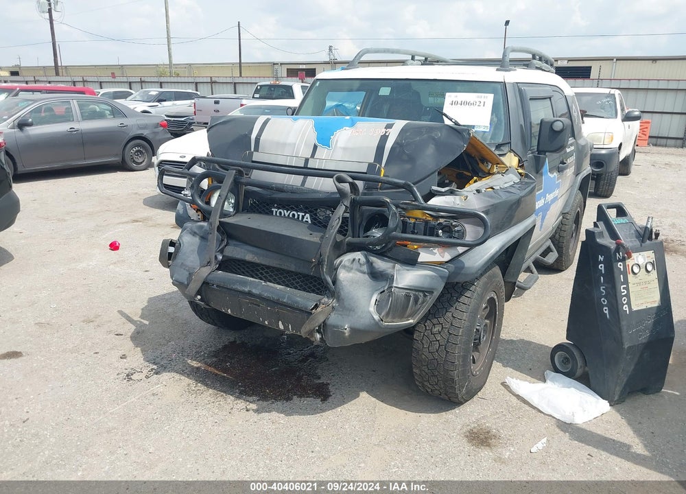 2007 TOYOTA FJ CRUISER VIN: JTEBU11F870007774