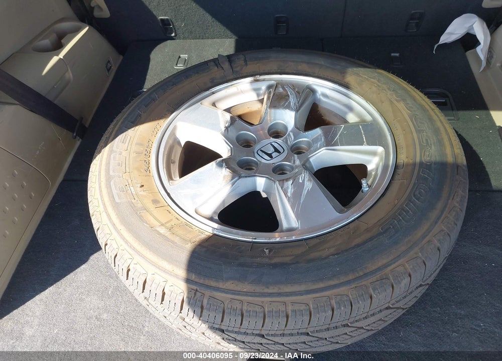 2011 HONDA PILOT EX-L VIN: 5FNYF3H59BB054632