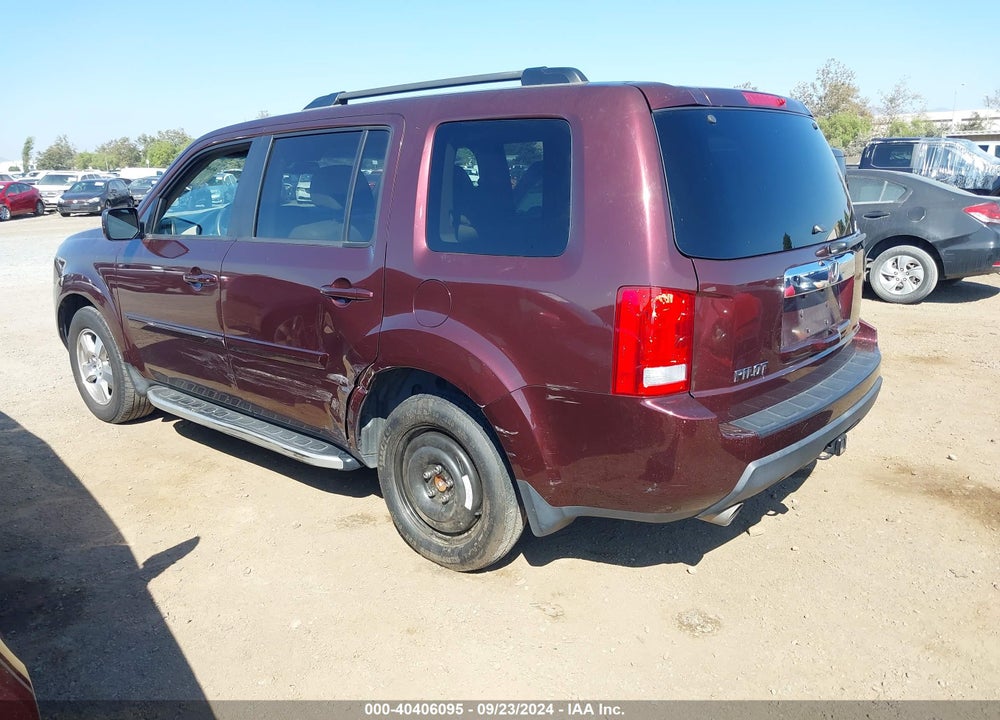 2011 HONDA PILOT EX-L VIN: 5FNYF3H59BB054632