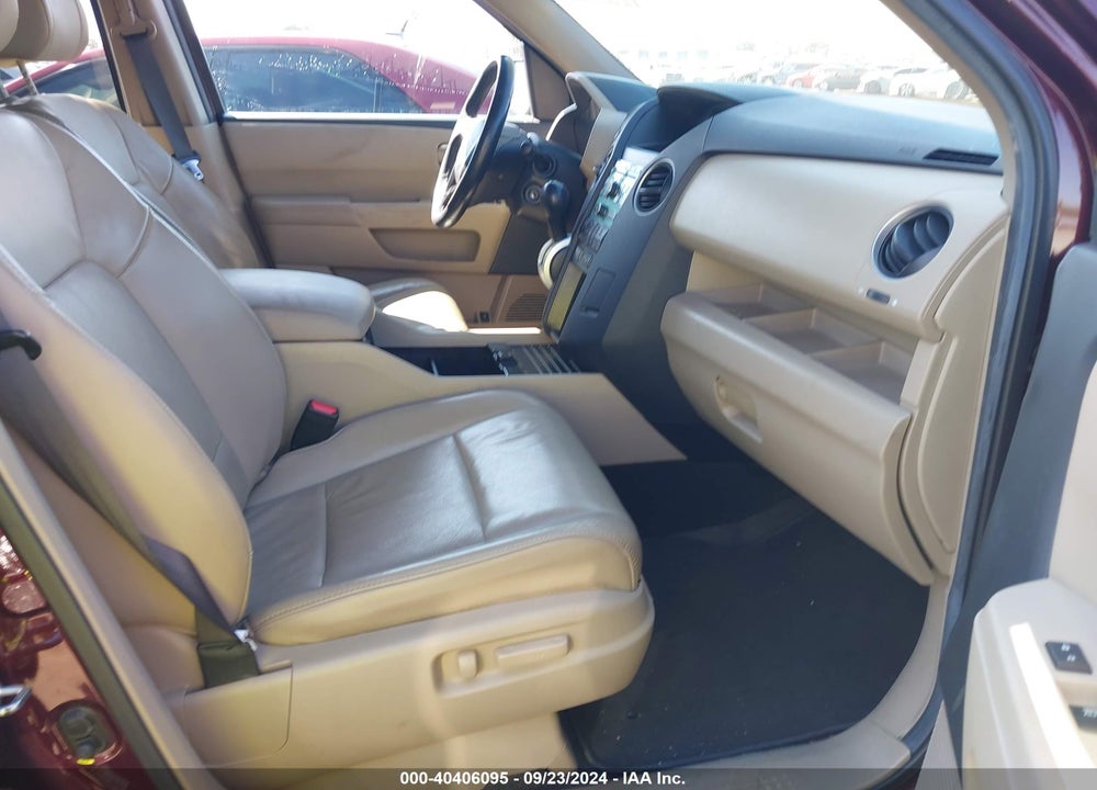 2011 HONDA PILOT EX-L VIN: 5FNYF3H59BB054632