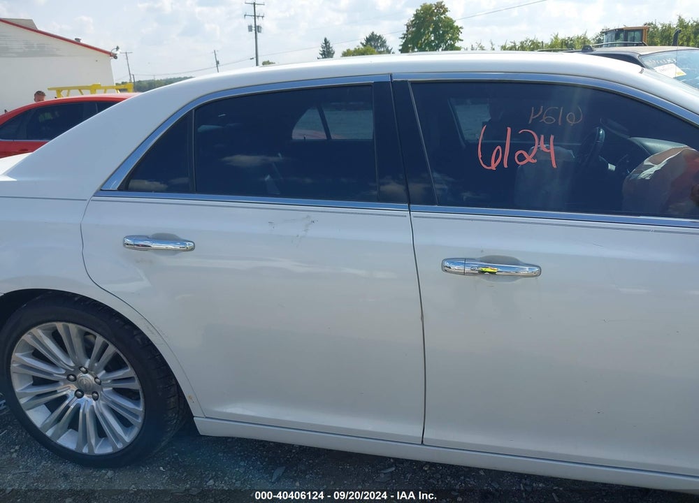 2011 CHRYSLER 300C VIN: 2C3CA6CT4BH559184