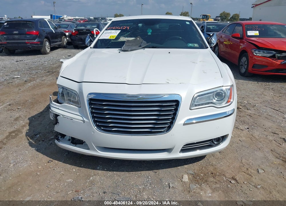 2011 CHRYSLER 300C VIN: 2C3CA6CT4BH559184